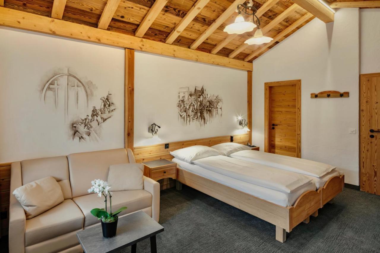 Hotel Antika Zermatt Exterior photo