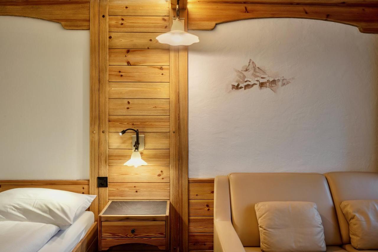 Hotel Antika Zermatt Exterior photo