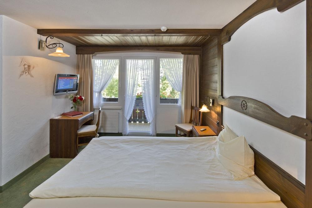 Hotel Antika Zermatt Exterior photo