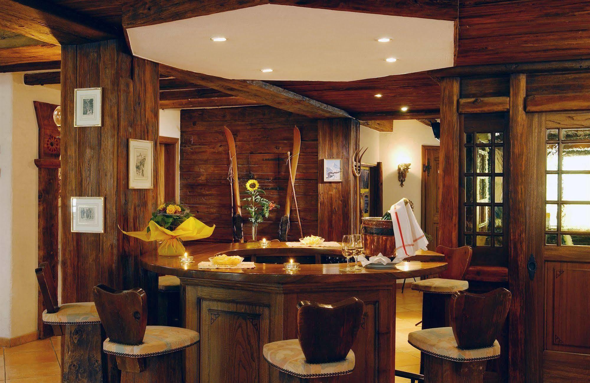 Hotel Antika Zermatt Exterior photo
