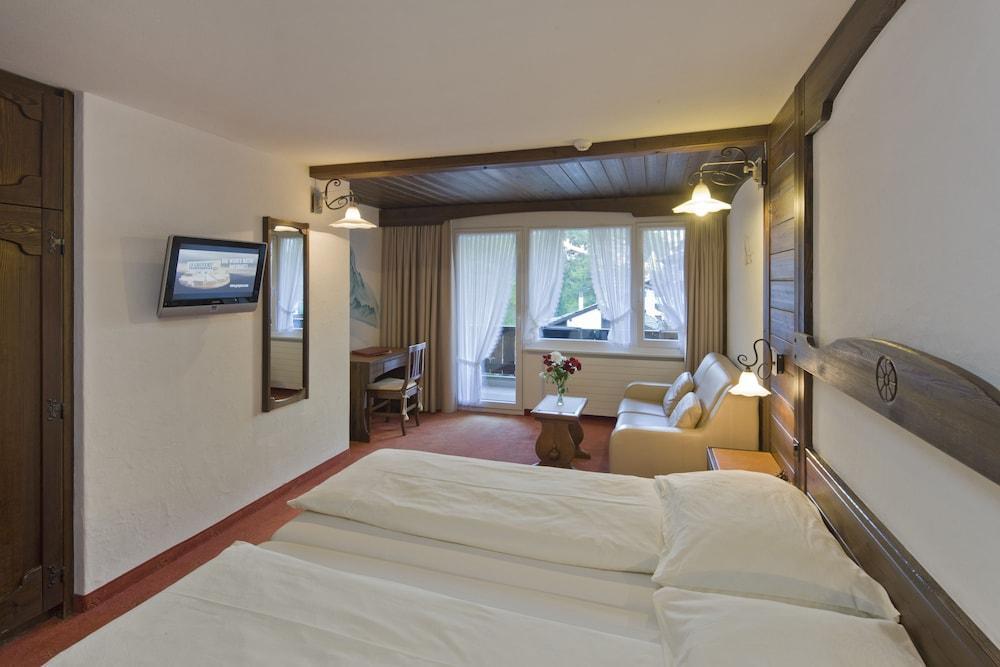 Hotel Antika Zermatt Exterior photo